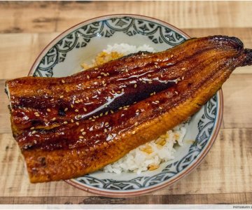 Yılan Balığı Füme